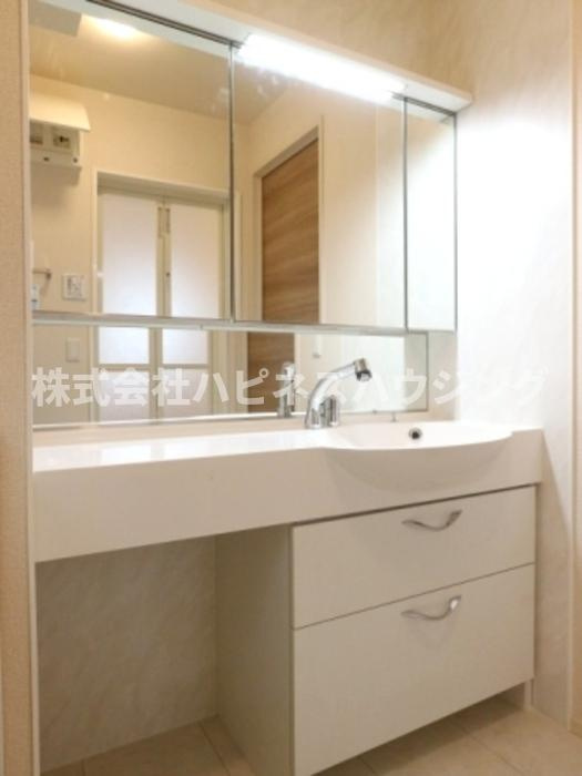 グランドソレイユⅥの独立洗面台