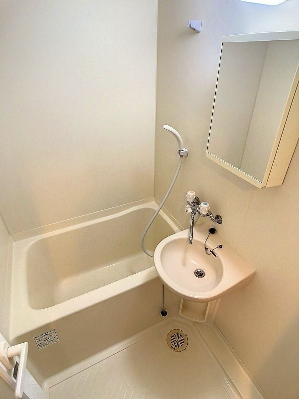 プリムローズ浦安の浴室