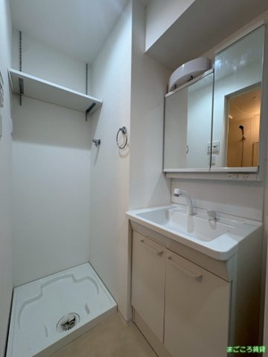 【独立洗面台】 | Luce Kujonishi