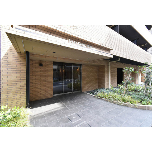 GRAN PASEO両国Ⅱのエントランス