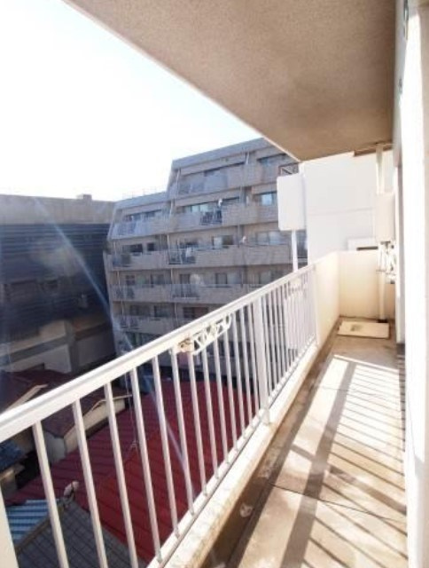 コスモ杉並のバルコニー