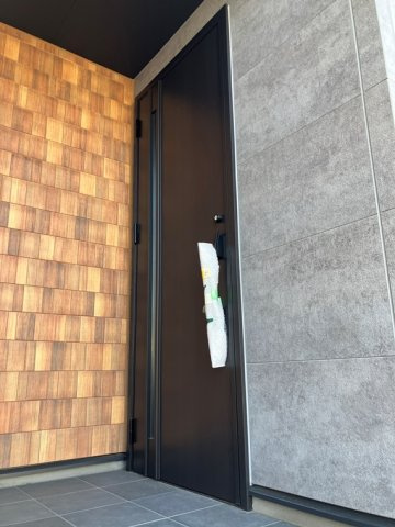 通町戸建のエントランス