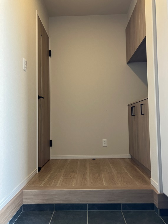 通町戸建のロビー