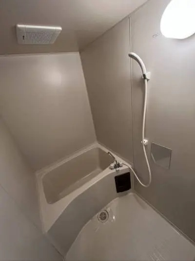 クリオコート西府II B棟の浴室