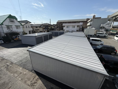 【展望】 | グリーンヒルガレージ都賀 | 100人乗っても大丈夫なイナバの「ガレーディア」なので堅牢です