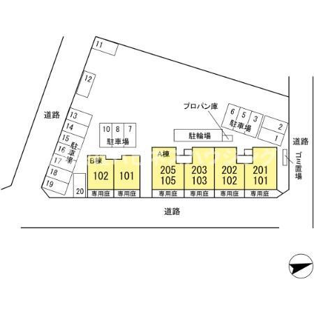 ヴィラ・エスペランサAの駐車場