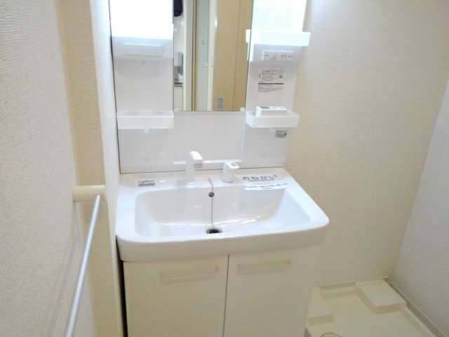 ルピナスの独立洗面台