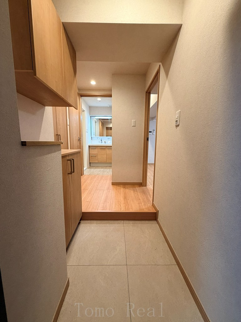 チュリス氷川坂の玄関