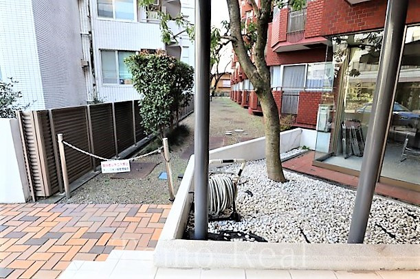 チュリス氷川坂の外観
