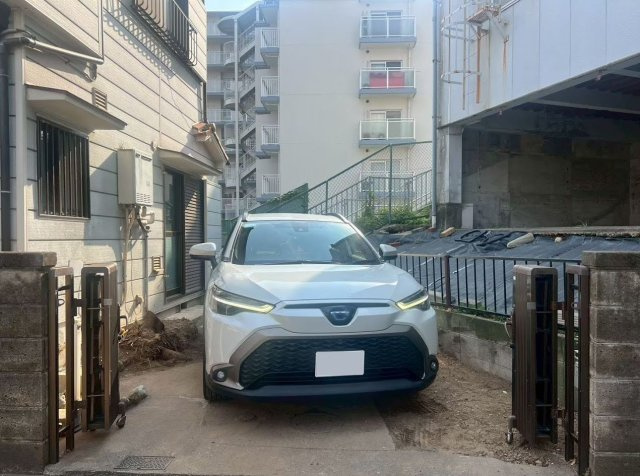 垂水区西脇2-3-44戸建の駐車場