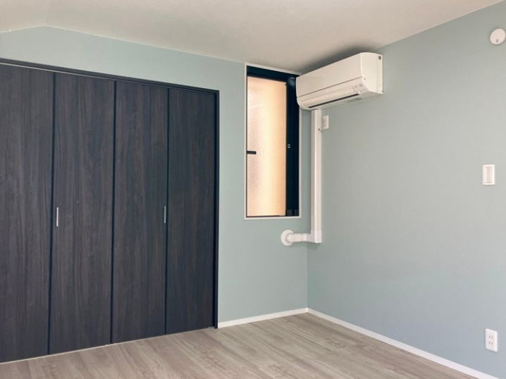 雑司が谷戸建の洋室