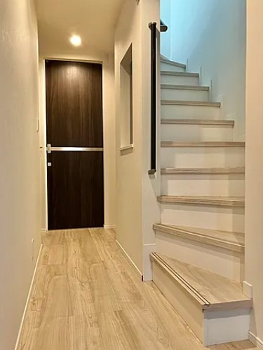 雑司が谷戸建の内装