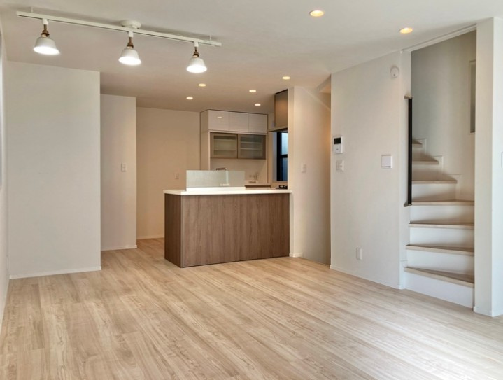 雑司が谷戸建の内装