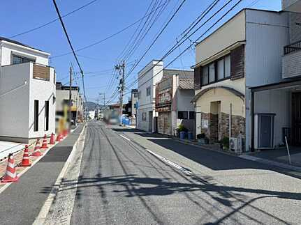 広島市中区江波西２丁目の前面道路含む現地写真