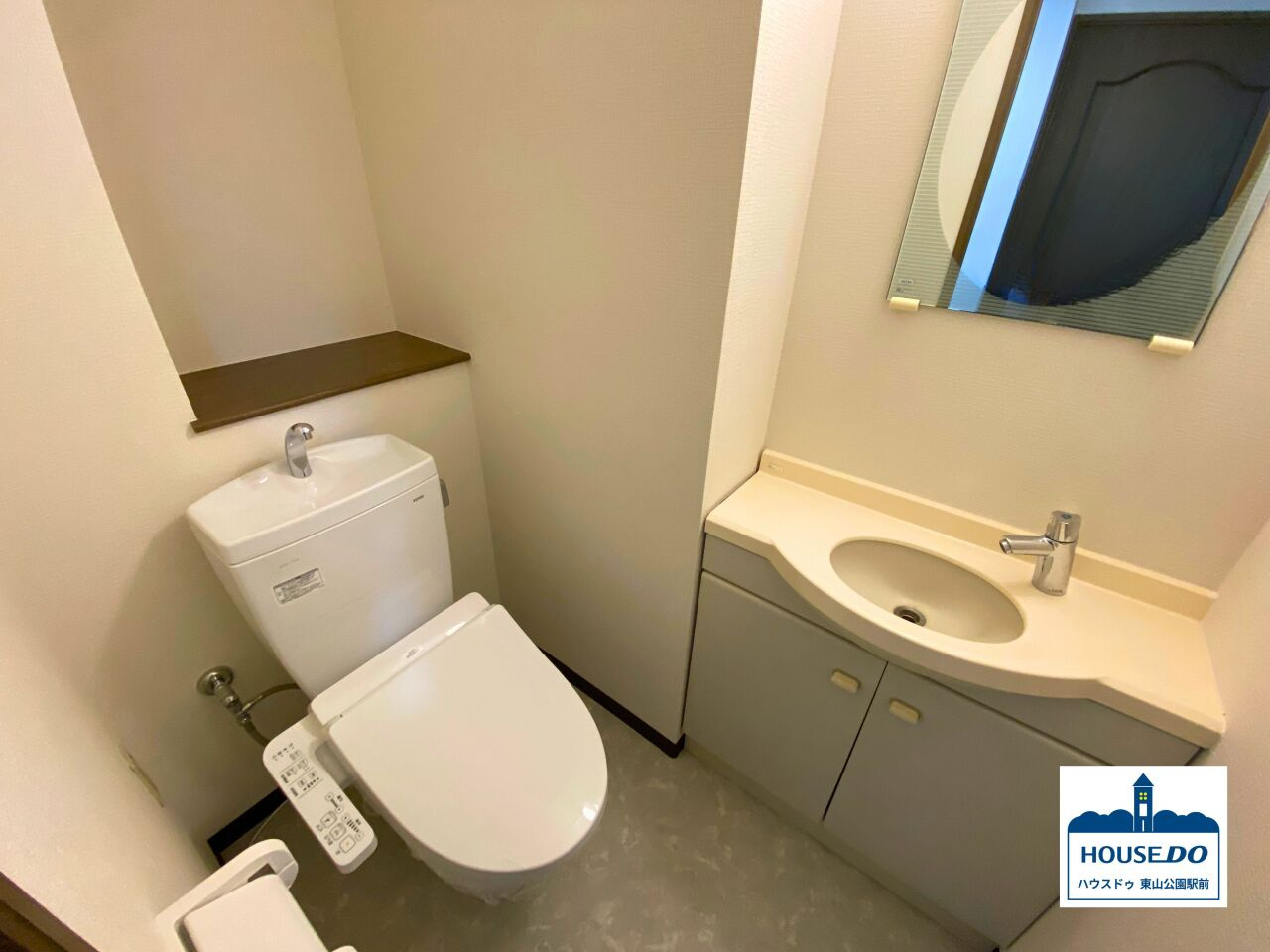駐車場継承可！グローリアスヒルズ名東神丘町のトイレ|トイレ内に手洗い用の水道を完備しているので、衛生的で使い勝手も抜群。来客時にも安心してお使いいただけます。