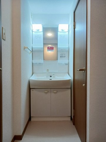 アビターレ・コモドＡの洗面所|コンパクトで使いやすい洗面所