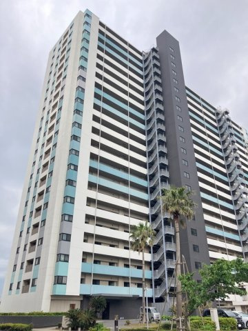 グランスイートブルー　ベイフロントタワーの外観|おしゃれな外観です
