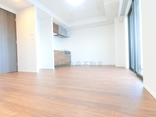 Garden Xavis(ガーデンザヴィス南蒲田の居間・リビング|LDK10.6帖　カウンターキッチンのリビングダイニングキッチン