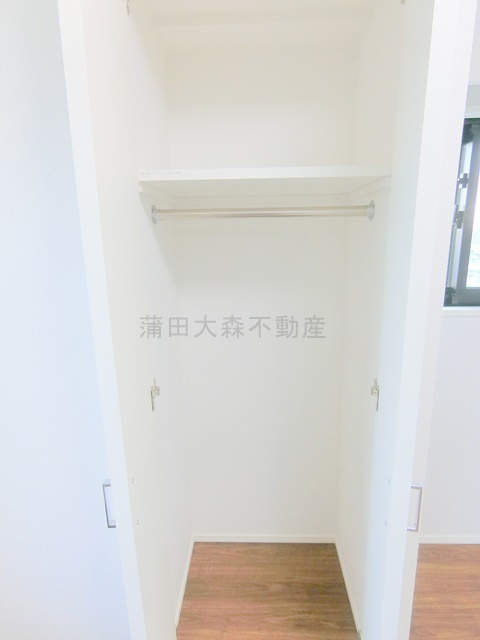 Garden Xavis(ガーデンザヴィス南蒲田の収納|バルコニー側洋室の収納　クローゼット