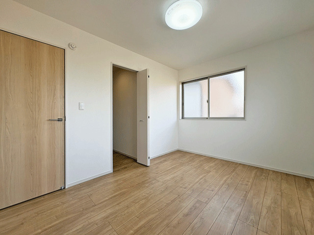 仙台市太白区東中田3丁目の洋室