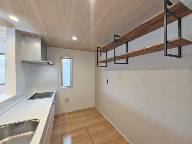 仙台市太白区東中田3丁目のキッチン