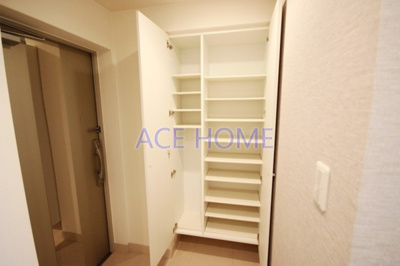 【玄関】 | セイワパレス大手前西