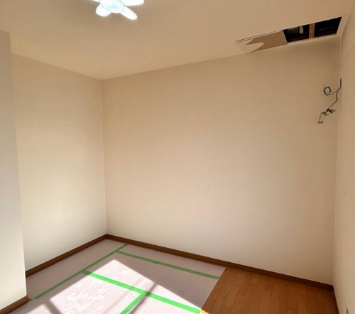 【洋室】 | 【仲介手数料０円】厚木市下荻野　中古一戸建て | 【仲介手数料０円】厚木市下荻野　中古一戸建て