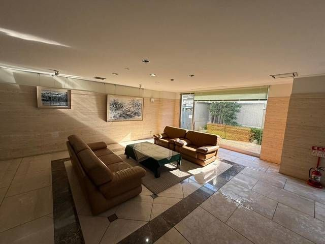 ＬＡＮＡＩ　Ｔ　ＧＡＲＤＥＮのロビー