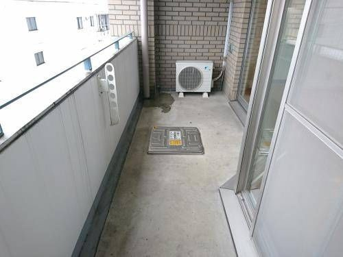 ＬＡＮＡＩ　Ｔ　ＧＡＲＤＥＮのバルコニー