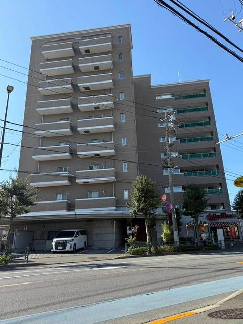 ＬＡＮＡＩ　Ｔ　ＧＡＲＤＥＮの外観