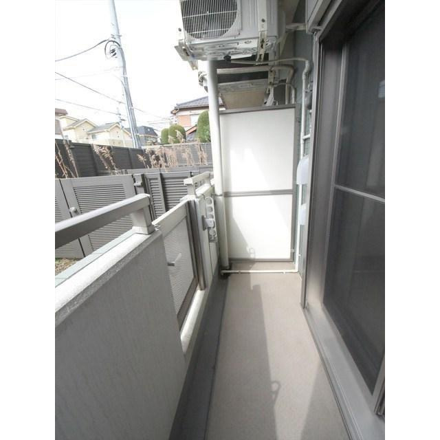 ガーラプレイス八幡山弐番館のバルコニー