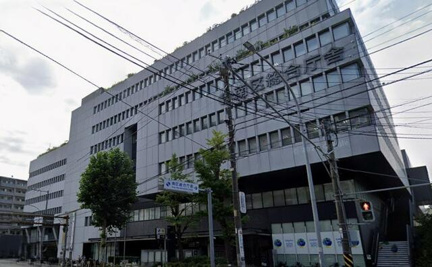 横浜市南区役所まで765m