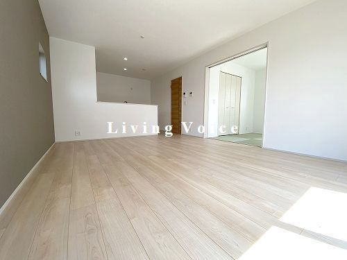 【居間・リビング】 | 【仲介手数料０円】座間市相武台1期　新築一戸建て | 座間市相武台1期　新築一戸建て