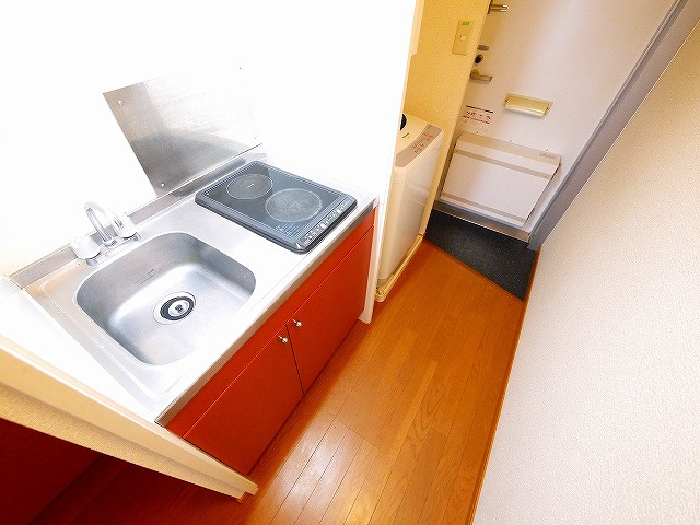 レオパレスブルーメのキッチン|使いやすいキッチンです