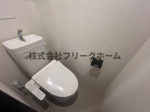 三鷹市下連雀３丁目の賃貸マンションのトイレ