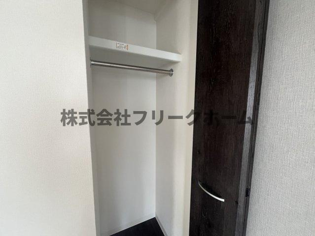 三鷹市下連雀３丁目の賃貸マンションの収納