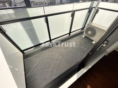 【バルコニー】 | ブエナビスタ梅田イースト