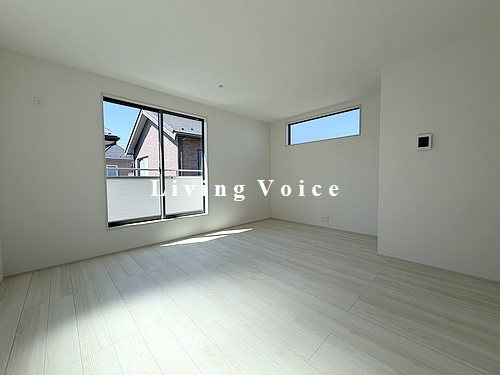 【居間・リビング】 | 【仲介手数料０円】藤沢市高倉　新築一戸建て　全２棟 | 藤沢市高倉　新築一戸建て　全２棟