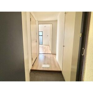 エスペランサ新守山の玄関