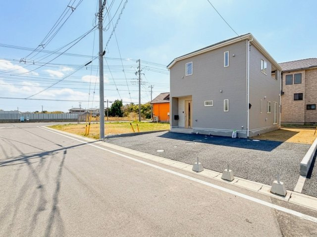 【駐車場】 | 神栖市波崎1号棟 | 即日のご見学も可能です。お気軽に0476-37-3888までお問合せ下さい。
