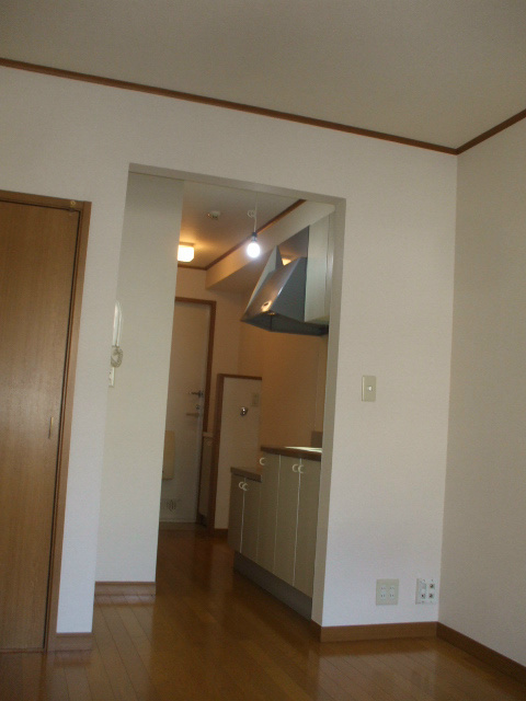 アネスタ新中野の居間・リビング