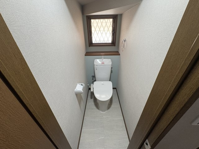 下畑町戸建のトイレ