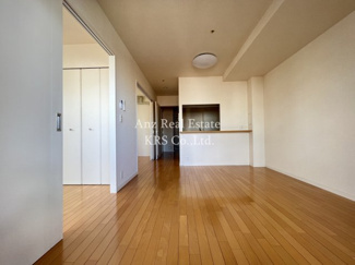 【居間・リビング】 | アーデンタワー北堀江 | カウンターキッチンのリビング