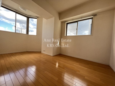 【洋室】 | アーデンタワー北堀江 | 2面採光の6.7帖洋室です♪