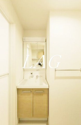 【洗面所】 | パラッツォ淵野辺Ⅲ | 独立洗面台です。