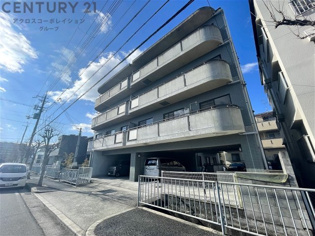 敷地内に駐輪場があります♪