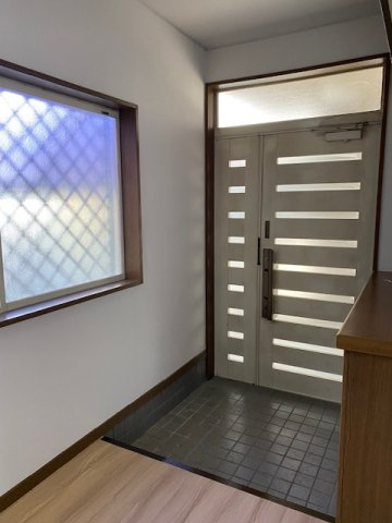 川越市小仙波994戸建貸家　ペット可の玄関