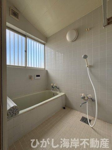茅ヶ崎市白浜町 　中古戸建の浴室|室内クリーニング済み！　ユニットバス