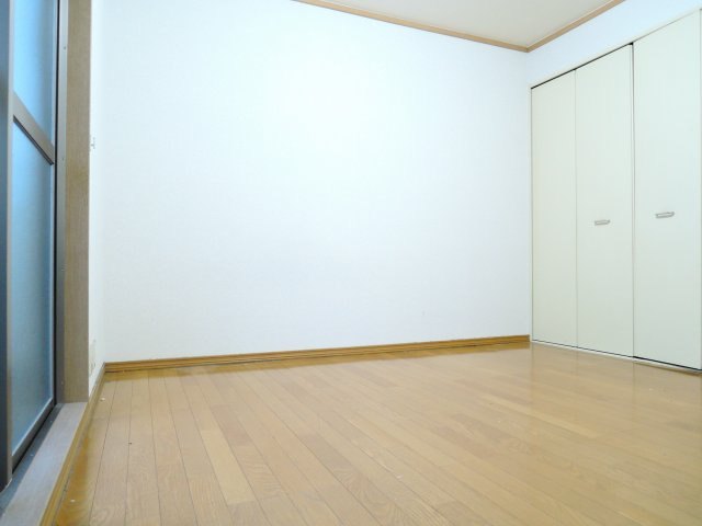 ミレニアム北園の居間・リビング