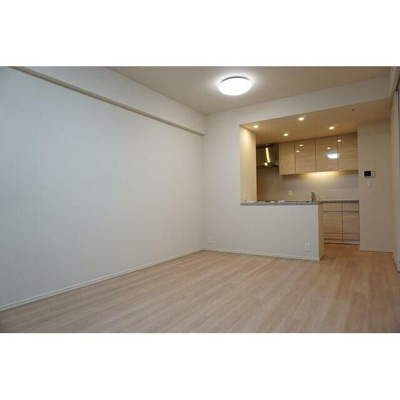 【居間・リビング】 | SKYZ TOWER&GARDEN（スカイズタワー＆ガーデン）